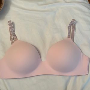 Victoria’s Secret Wireless Bra (Pink, 36D)